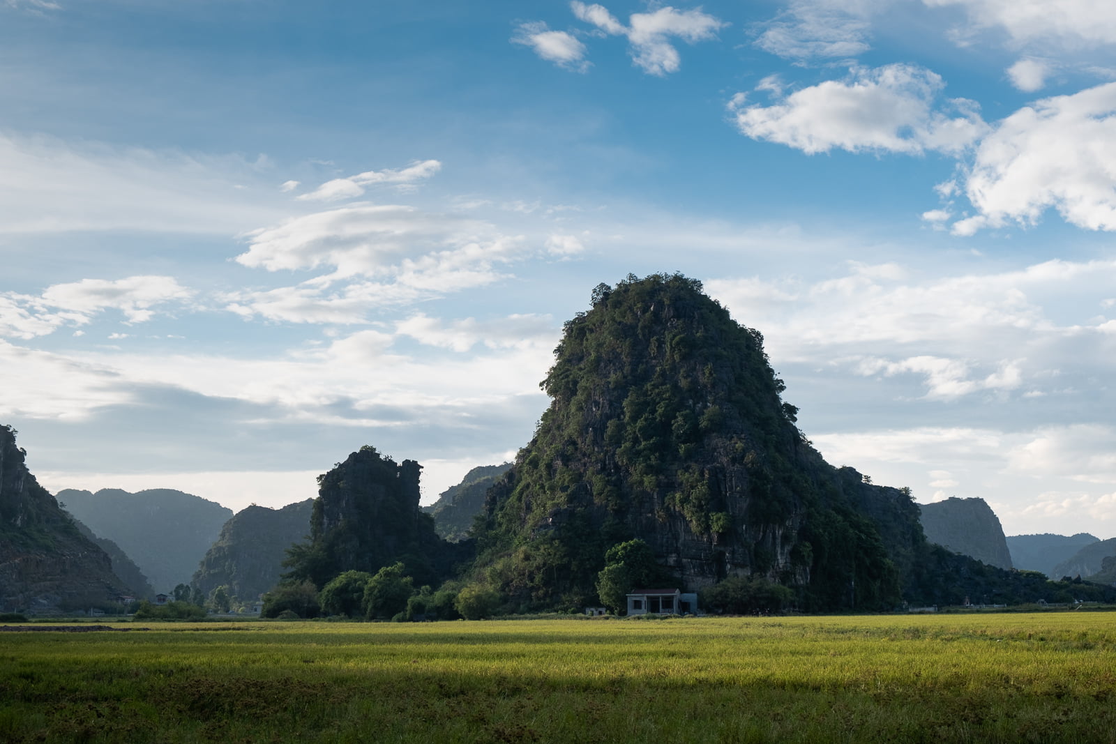 montagne ninh binh
