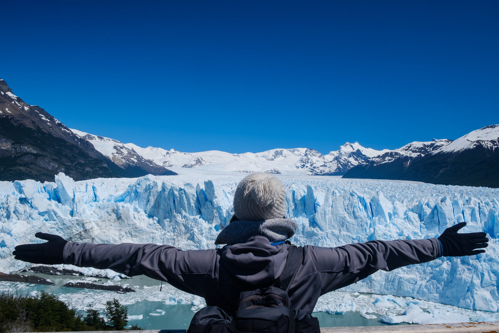 El Calafate Et Le Glacier Perito Moreno Trait De Fraction